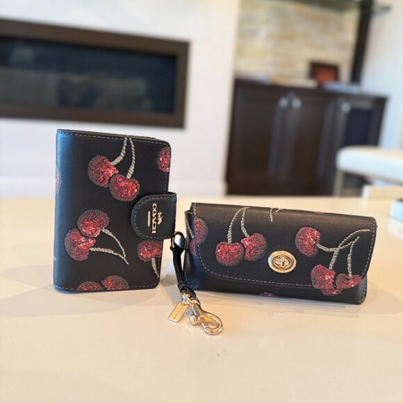 Bundle‼️Coach Sunglass Case CDD74 & Medium Corner Zip Wallet CDF10 Cherry Print